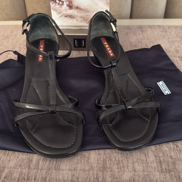 Authentic Prada sandals - Picture 8 of 9